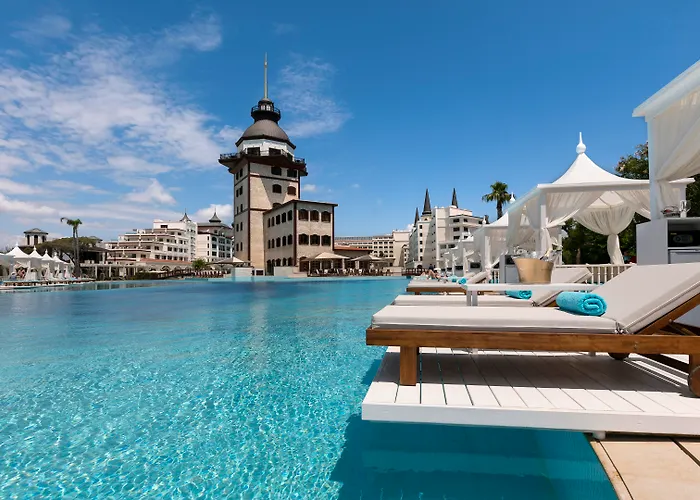 Mardan Palace