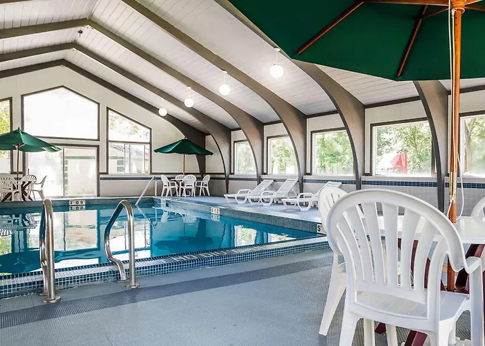 Quality Inn & Suites Des Moines - Merle Hay Road