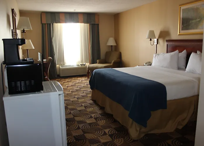 Holiday Inn Express And Suites Thomasville By Ihg