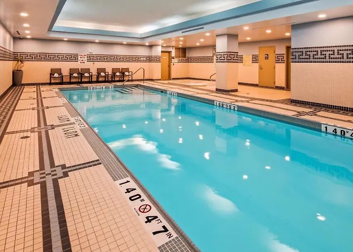 Best Western Premier Toronto Airport Carlingview Hotel