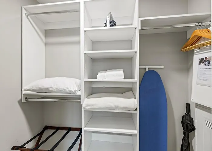 Coda On Half, A Placemakr Experience - Navy Yard