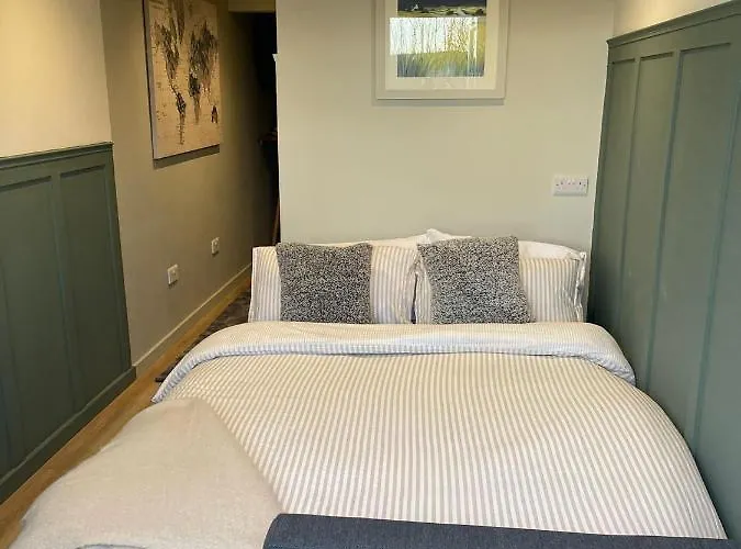 The Hideaway By The Sea - Free Parking