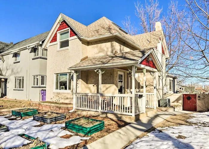 3 Mi To Dtwn: Convenient Denver Apt
