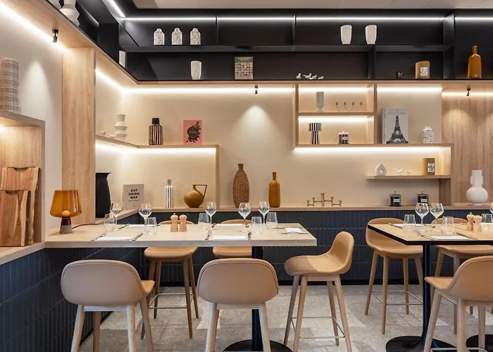 Courtyard by Marriott Paris Charles de Gaulle Central Airport Roissy-en-France