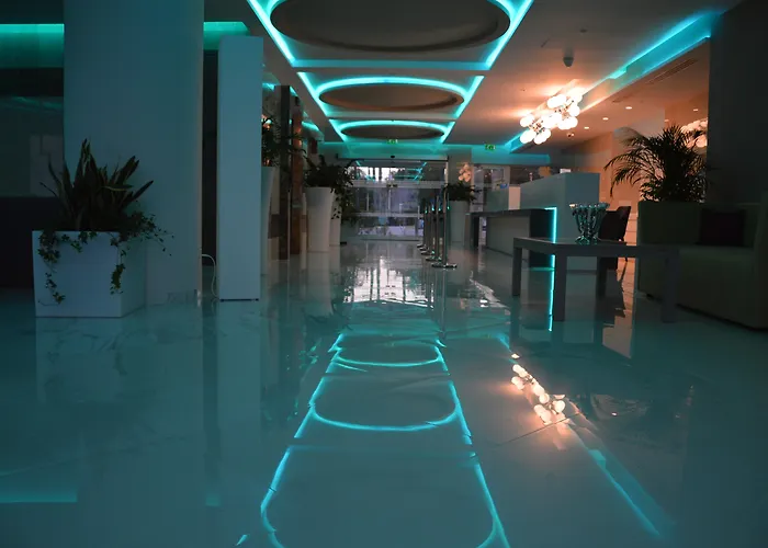 Vassos Nissi Plage Hotel & Spa