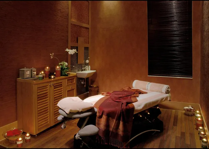 Excelsior Hotel & Spa Baku, Curio Collection By Hilton