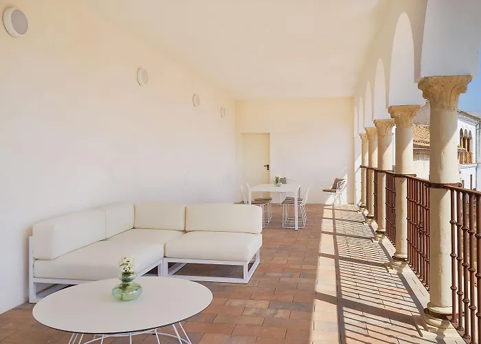 Tandem El Patio Suites