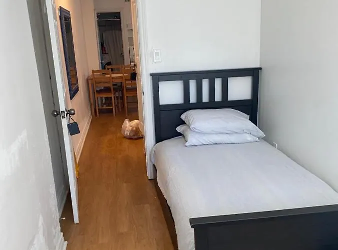 Single Room With Shared Bathroom 536C