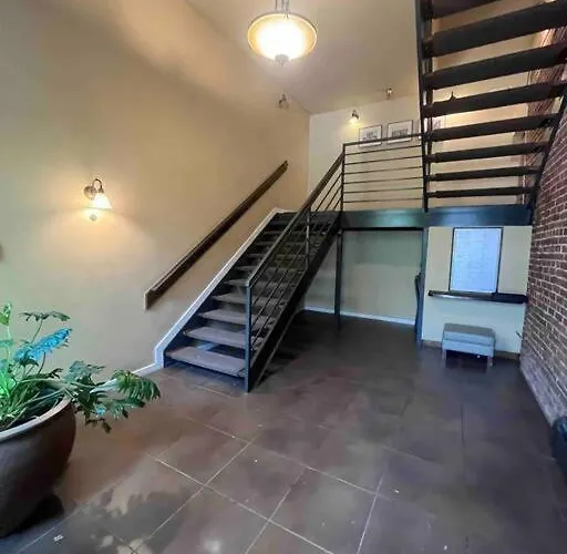 Affordable & Chic Rino/Lodo/Dtown Loft- Walkable