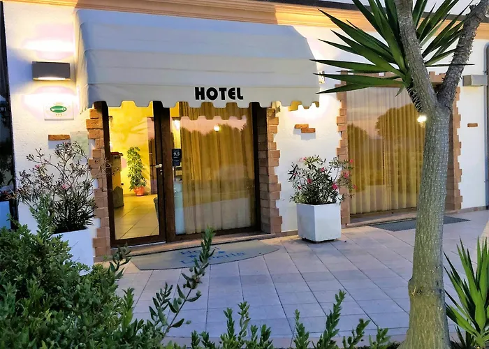 La Perla Hotel