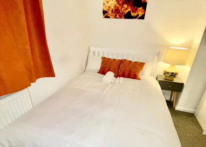 Relaxing Suite Nottingham Room
