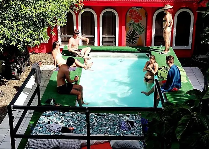 Zebulo Hostel