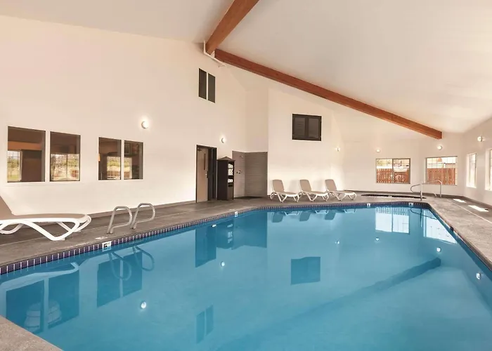 Country Inn & Suites By Radisson, Prineville, Or