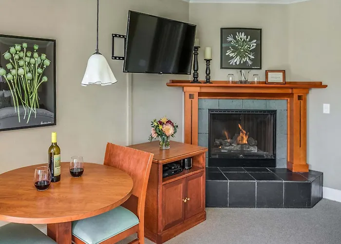 Cannon Beach Hotel Collection
