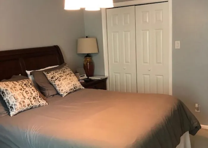 2 Room Luxury Suite Near Airport & The Woodlands