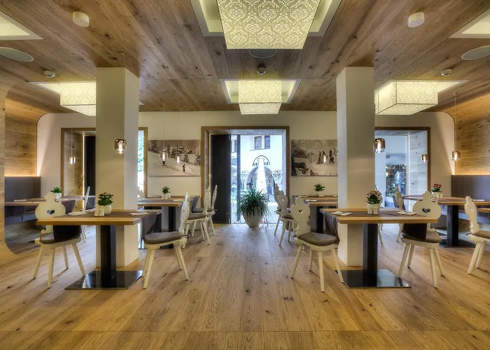 Posta Zirm Hotel