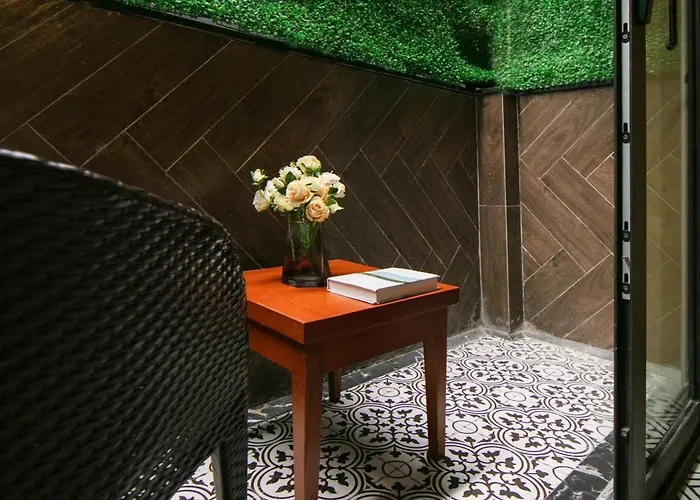 Hanoi Downtown Hostel & Rooftop Bar