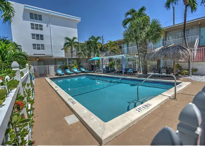 Fort Lauderdale Hotels with Tennis Court
