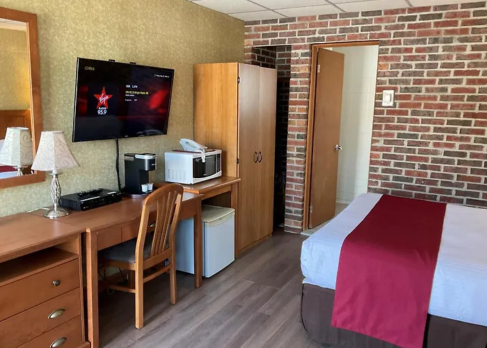 Motel & Hotel La Paysanne Sherbrooke