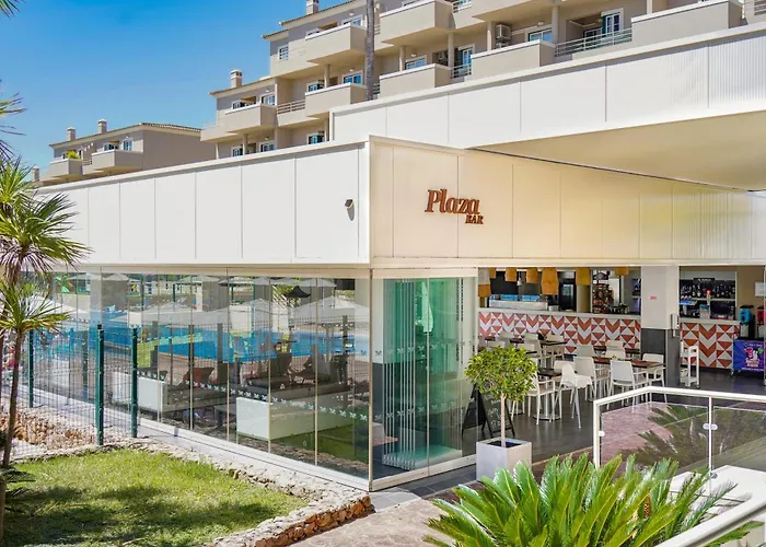 Vitors Plaza