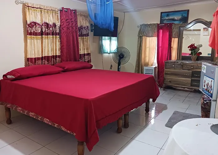 Tina'S Guest House