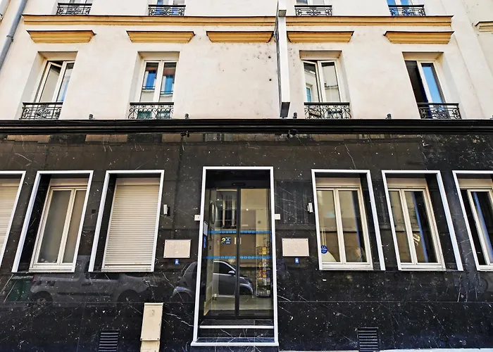 Modern'S Hotel