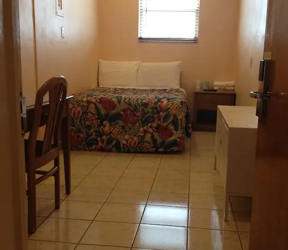 Collins Avenue Hostel
