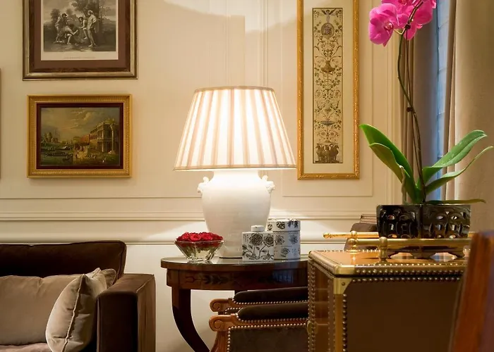 Hotel Francois 1Er Paris