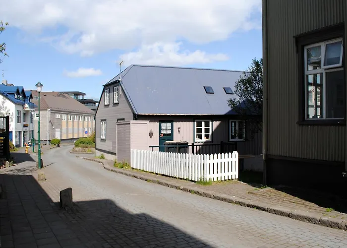 Reykjavik Treasure B&B