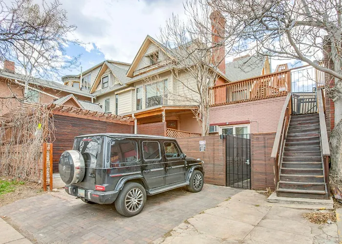 Denver Tiny House Walk To Cafes, Bars, Eateries!