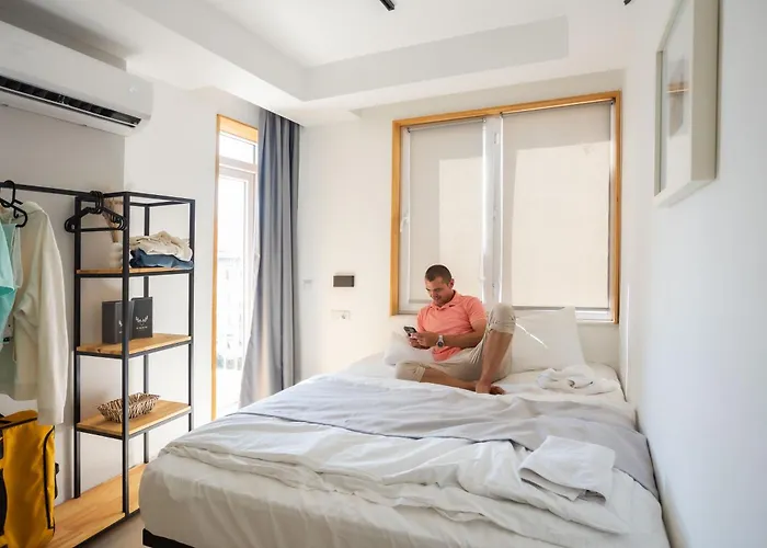 Deer Hostel & Hotel