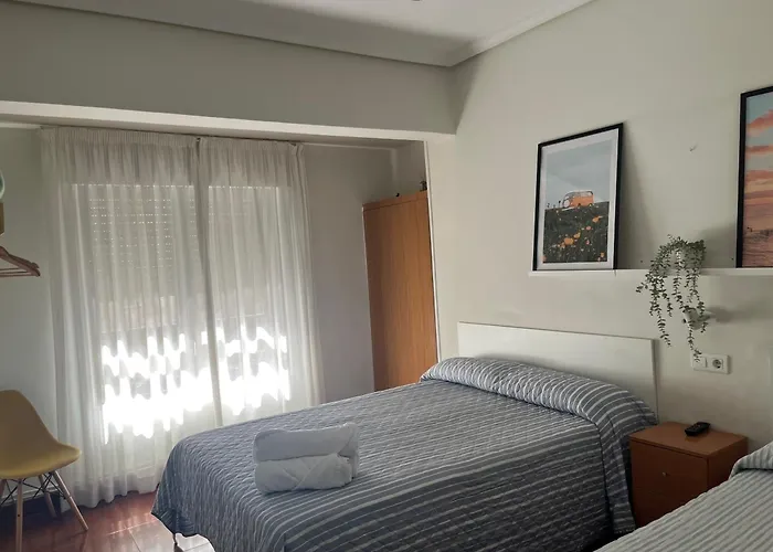 Pension Angelines, Sneuu Hostel Santander