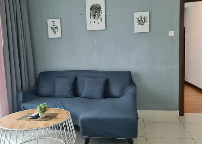Hostel At Regalia Residence