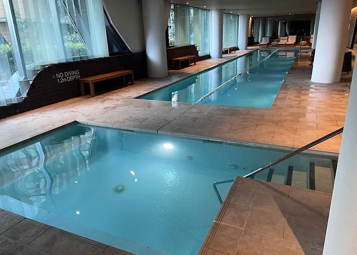 Wyndel Apartments One Bedroom Mel883Col210S