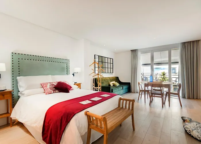 Apartamentos Turísticos La Plaza Chipiona