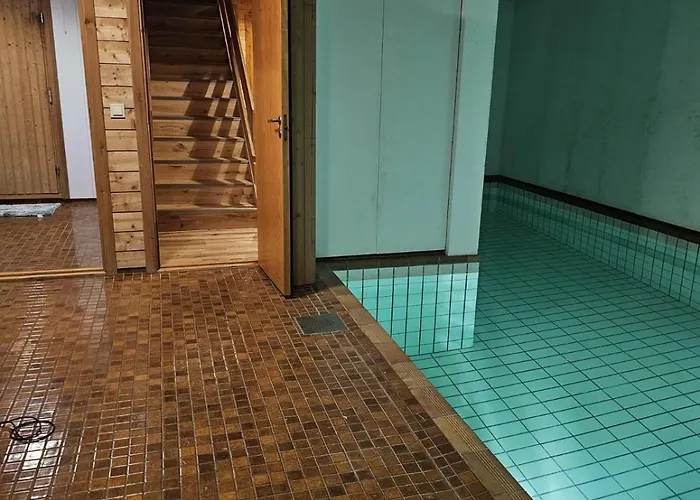 Private Room - 1 In A Luxury Villa Chalet Style