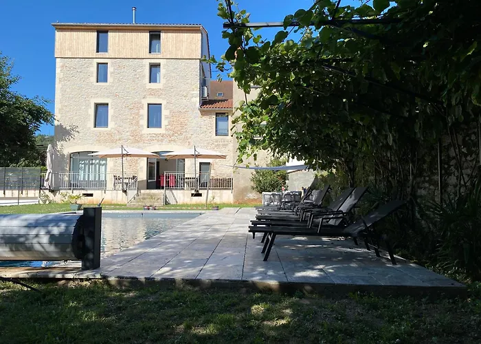 La Bellours Maison d Hôtes avec Piscine