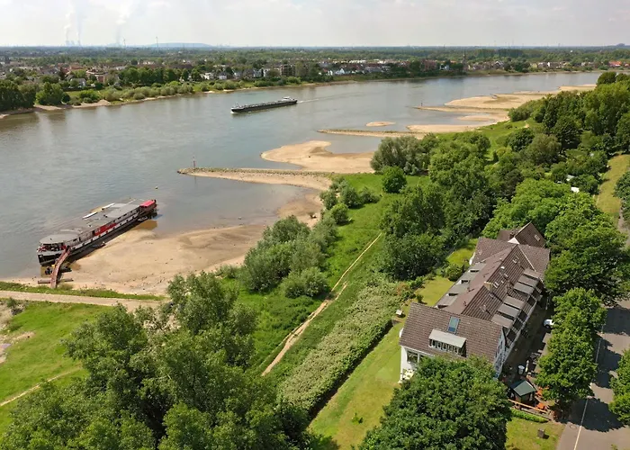 Faehrhaus Hotel Am Rhein By Mayburgh Dusseldorf