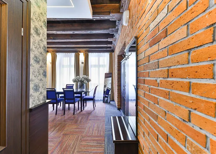 Hotel Palazzo Rosso Old Town Posen