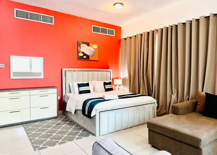 Private Rooms In 3 Bedroom Apartment Skynest Homes Marina Pinnacle