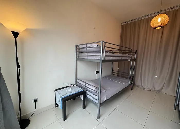 Hushed Dorm Kl