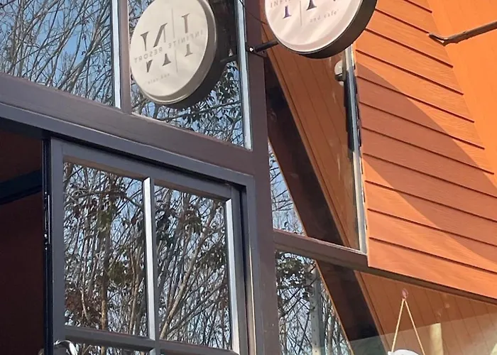 Infinite Resort And Cafe
