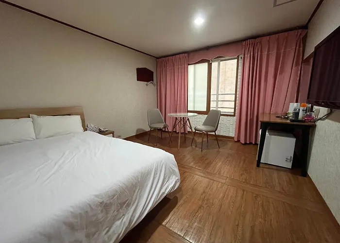 Oreum Motel