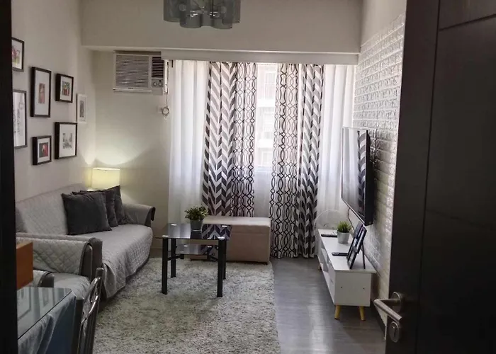 Spacious 2 Bedroom Condo Unit For Rent