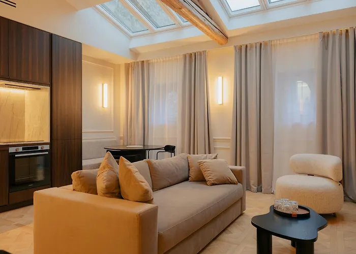 Maison Iena - Serviced Apartments On Champs Elysees