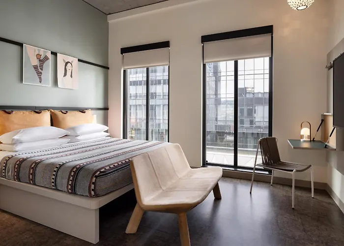 Moxy Portland Downtown