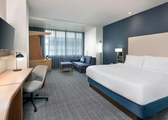 Courtyard By Marriott Buffalo Downtown/Canalside