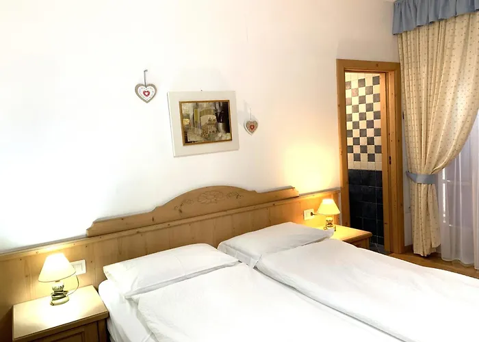 Aparthotel Residenza Sissi Commezzadura