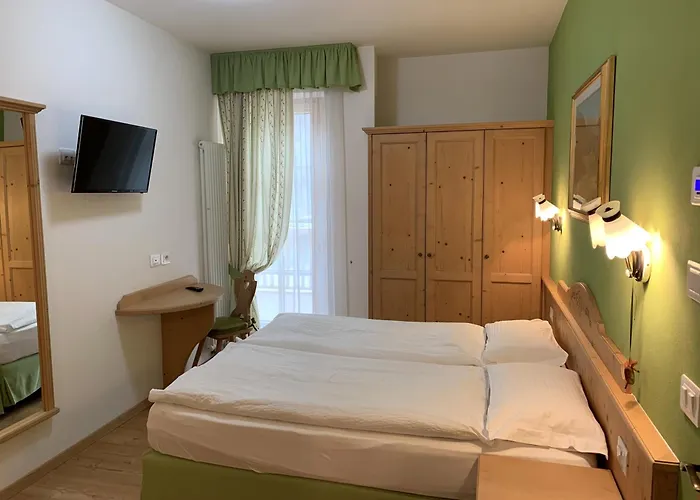 Aparthotel Residenza Sissi Commezzadura