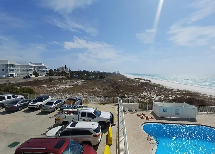 Oceanfront Beach! Condo Couples Getaway,Honeymoon Sweet, Perfectly Cozy Beach Front Condo, Full Kitchen, Pool, Free Parking,Check-In At Door You Will Love This Condo It Is A Perfect Location Near Everything Panama City Beach Florida